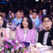“灣區升明月”2023大灣區電影音樂晚會 肖戰真唱 肖戰周海媚坐一桌 肖戰成龍擁抱